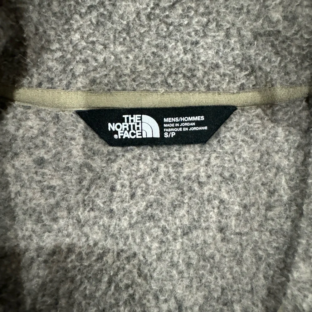 Northface Quarter Zip Pullover - Picture 2 of 3